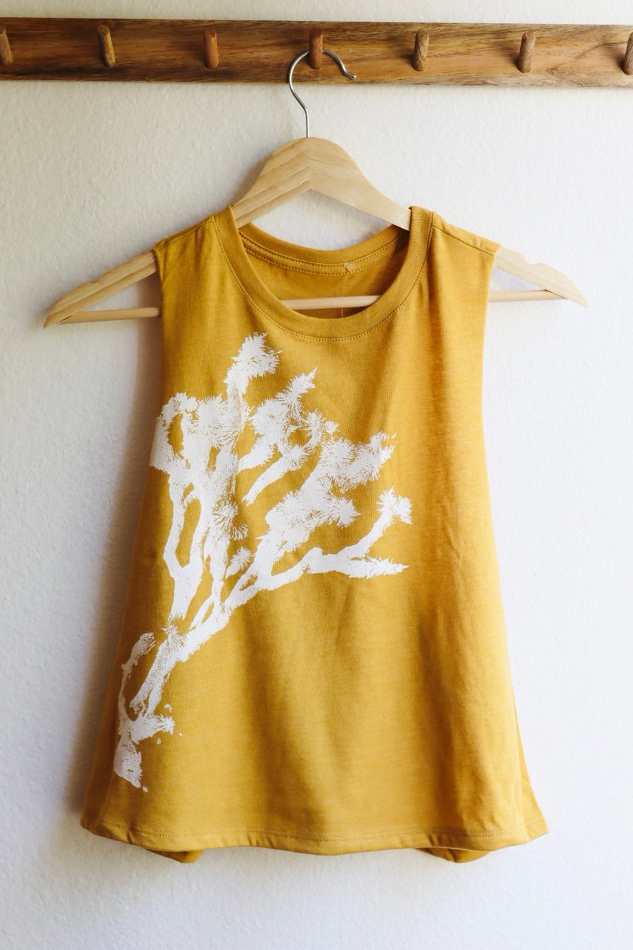 JOSHUA TREE Racerback Crop Tank